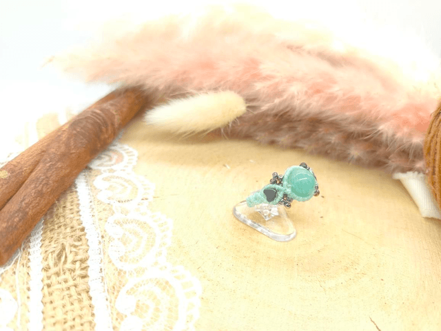 Bague verte amazonite avec coeurs hématite et perles miyuki 