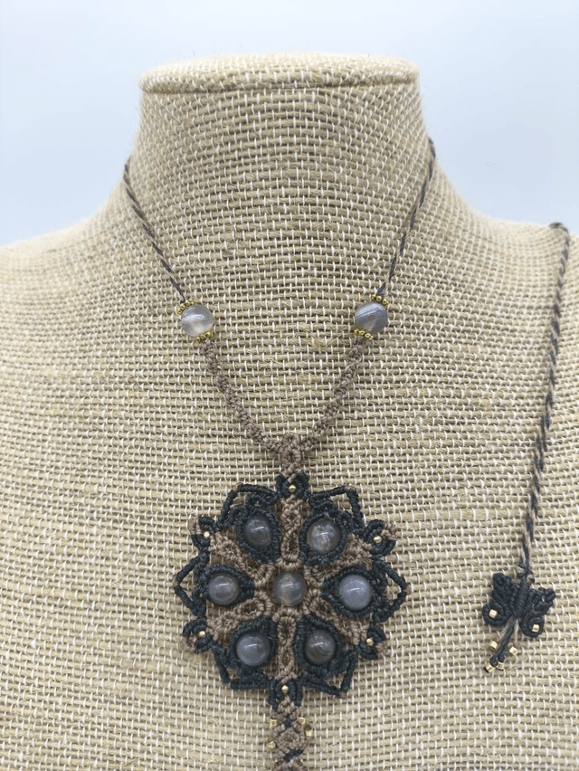 Magnifique collier mandala agate du botswanan