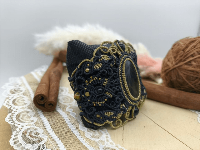 Bracelet manchette bleu/doré oeil de faucon