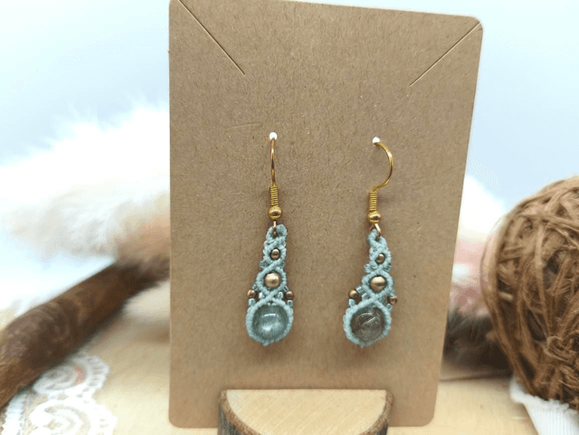 Boucles d&#039;oreilles perles laiton, perles miyuki et perles labradorite 