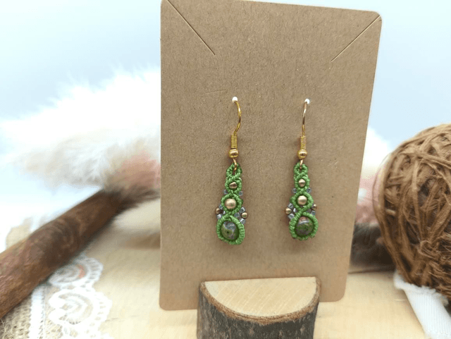 Boucles d&#039;oreilles perles laiton, perles miyuki et perles unakite