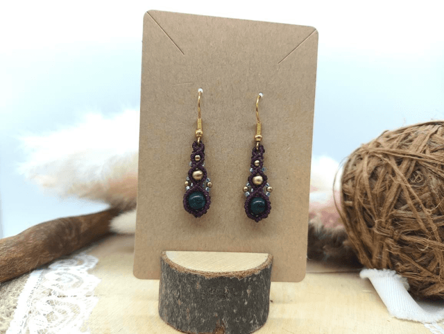 Boucles d&#039;oreilles perles laiton, perles miyuki et perles grenat 