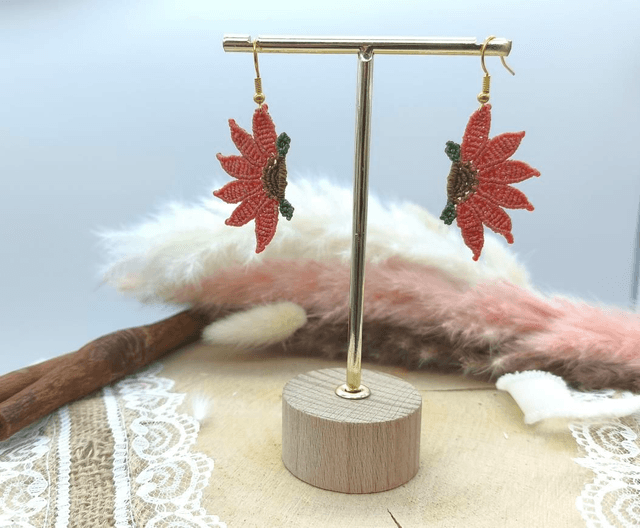 Boucles d&#039;oreilles demi fleurs