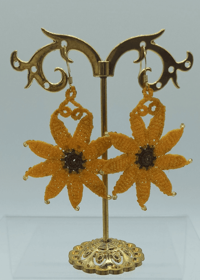 boucles d&#039;oreilles micro macramé tournesols